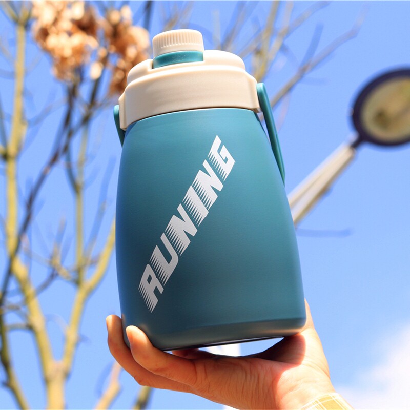 Heat cup men with large capacity straw fitness cup high color cup simple trend creative water cup