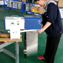 Oil skimmer steel belt type industrial oil water separator CNC machine tool oil scraper belt type oil remover floating oil remover