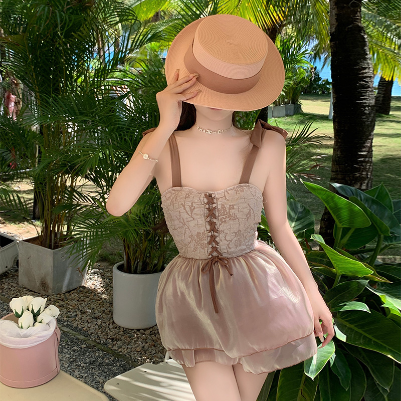 Sexy swimsuit women Summer senior feeling in conservative dress style thin and pure air 2022 new swimsuit