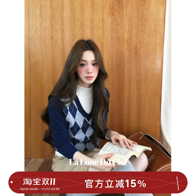 【Laluneduciel】Retro British-Style Diamond Jacquard Sweater for Women, V-Neck, Contrasting Color, Preppy Style Casual Top