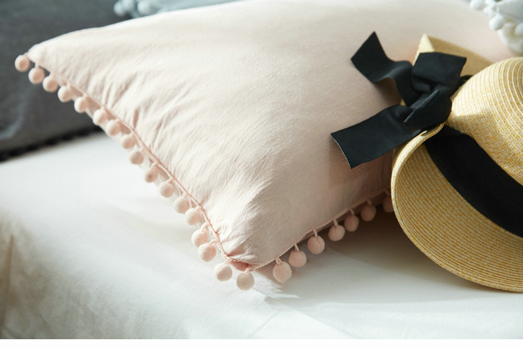Dễ thương tóc bóng bông gối đơn gối phong cách Hàn Quốc gối gió đặt gối bông nữ gối chống trào ngược babieskey