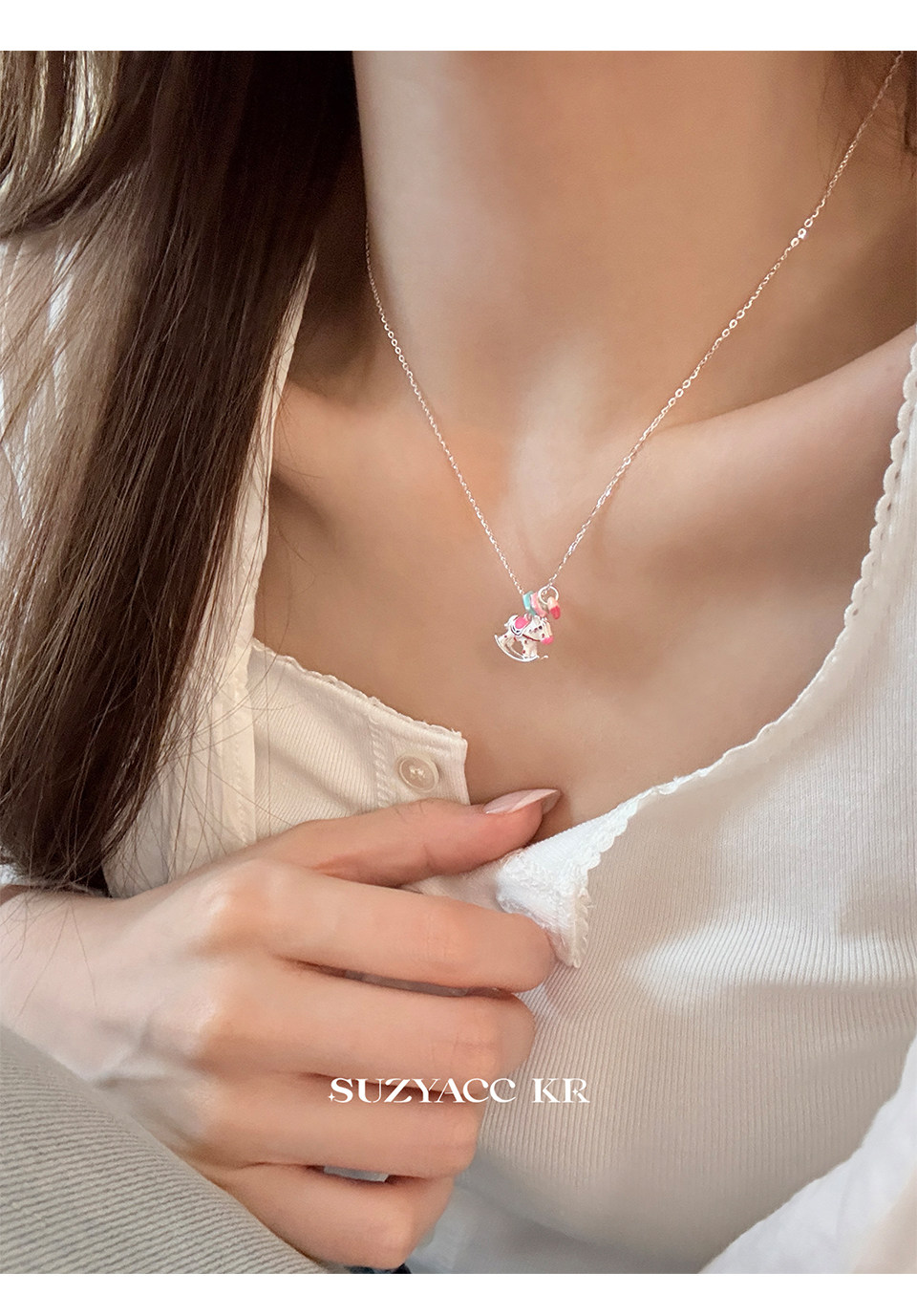 Серебряное ожерелье suzyacc kr纯银滴釉彩色木马吊坠项链百搭高级感轻奢小众锁骨链女
