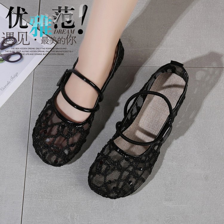 Baotou Flat Sandals for Women, Summer 2026 New Versatile Round-Toe Hollow Gold ins Trendy Women's Shoes, Breathable Fisherman Shoes