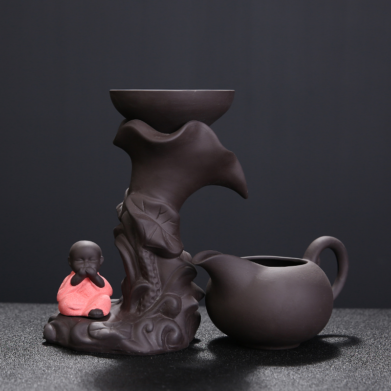 Ceramic tea leaks come naturally, celadon graphite to run creative tea strainer mesh automatic tea set filter tea infuser