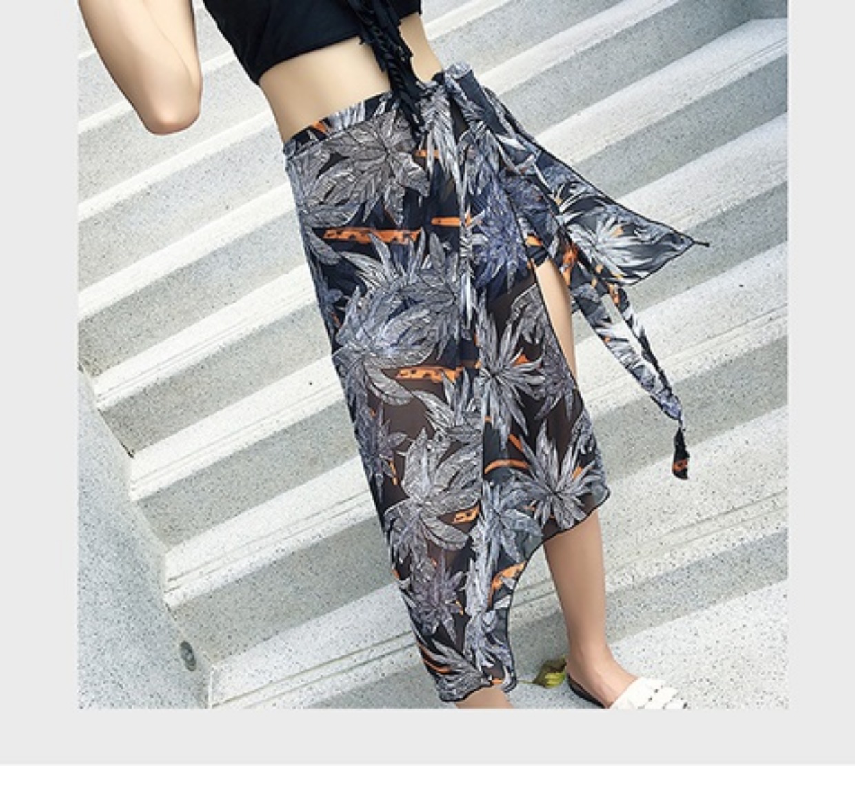 Cặp đôi đồ bơi bảo thủ mùa xuân nóng bỏng ngực nhỏ tụ tập bikini áo tắm gợi cảm bên bờ biển kỳ nghỉ phù hợp với cặp đôi đồ biển cặp	