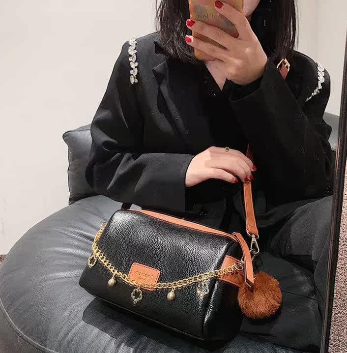 Tide Light Luxury Fashion Han Edition Han Cut Net red single shoulder bag with leisure texture real leather bag