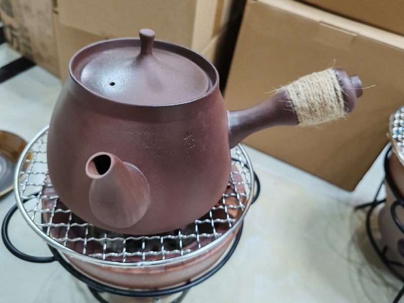 Ancient Pottery Workshop Old Clay Teapot for Brewing Tea, Health-Preserving, Boiling Water, Side Handle, Large Capacity, White Pu'Er, Black Flower Tea Pot, Office Tea