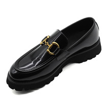 Leather mens shoes 2021 autumn and winter New thick soled casual leather shoes metal buckle trend a pedal bright leather Bean shoes men