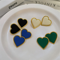 Autumn and winter New retro 925 silver needle peach heart nail female exaggerated senior sense Net Red Love earrings ear jewelry