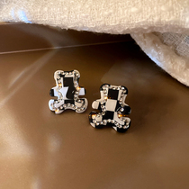 Diamond bear black and white checkerboard earrings autumn and winter grid earrings female 2021 New temperament advanced earrings