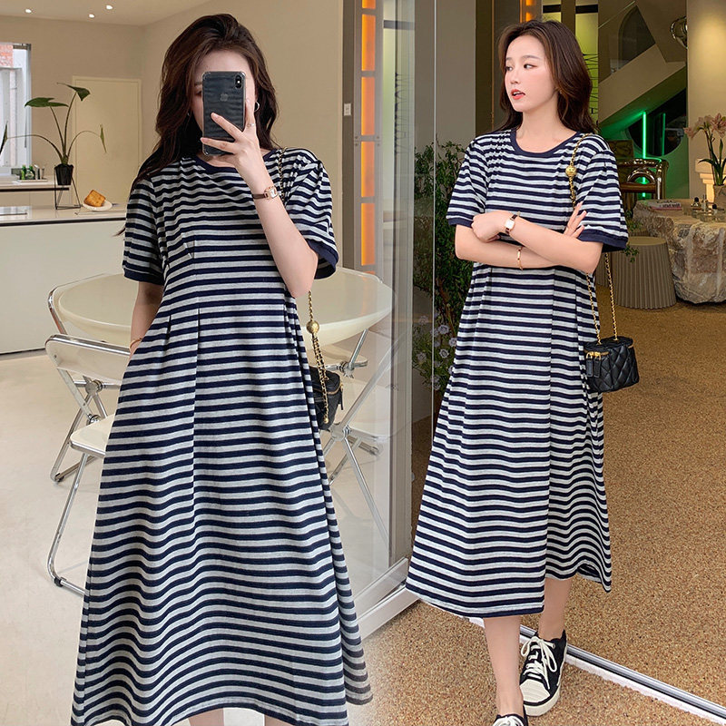 New pregnant women in summer wear loose cotton striped T-shirt long knee large pieces of thin fashion gas dress