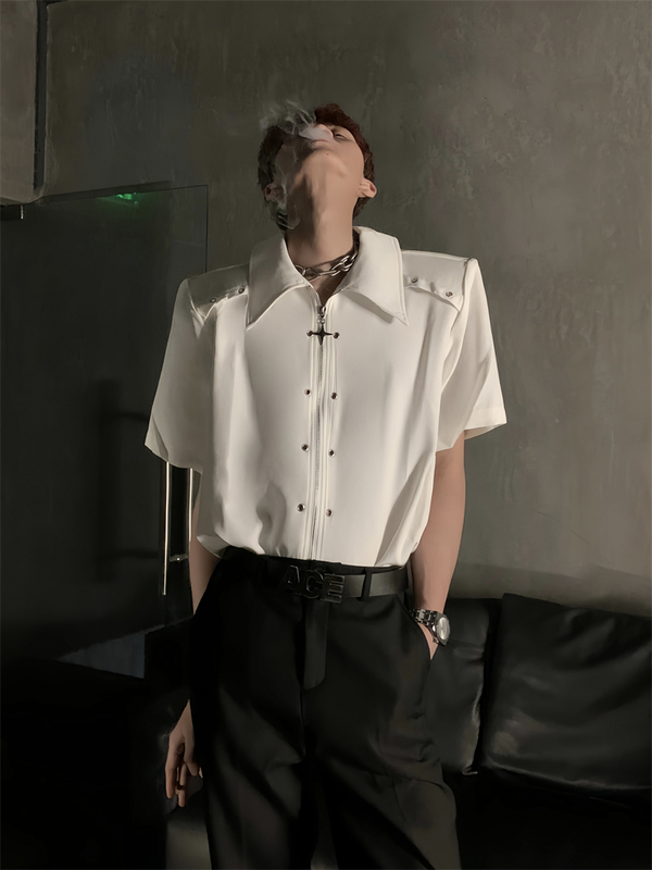 Aets丨 Deconstructed Layered Metal Buckle Design Shoulder Pad Short-Sleeve Shirt for Men, High-End, Cool and Stylish, Wrinkle-Free Shirt