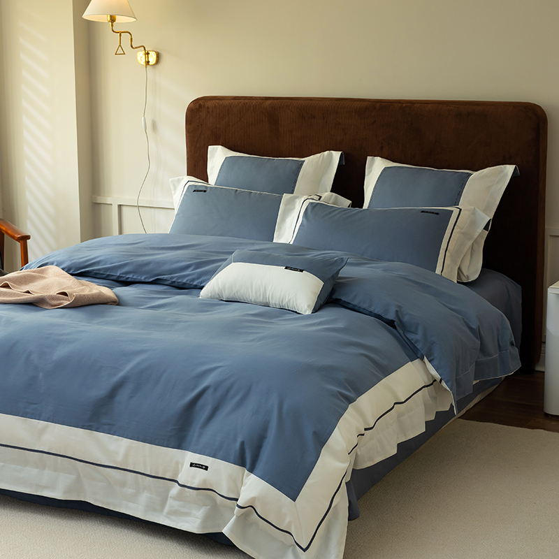 100 light luxury rubbed four pieces of cotton cotton satin are covered with autumn and winter warm bed single American bedding