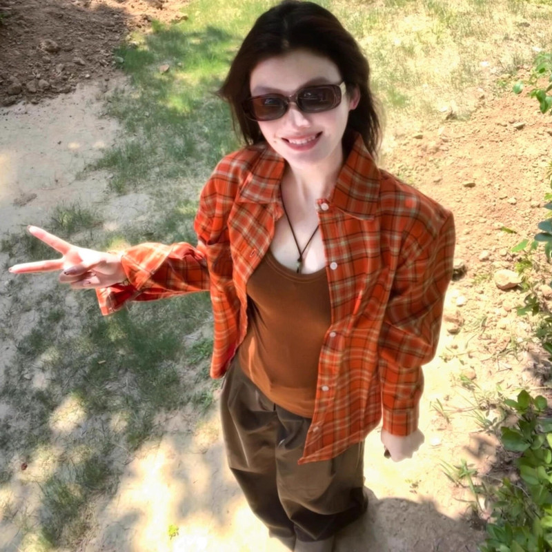American Retro Red Plaid Shirt Jacket for Women, Long-Sleeved Autumn and Winter Tops, Lazy Style Thin Casual Shirts American Retro Red Plaid Shirt Jacket for Women, Long-Sleeved Autumn and Winter Tops, Lazy Style Thin Casual Shirts