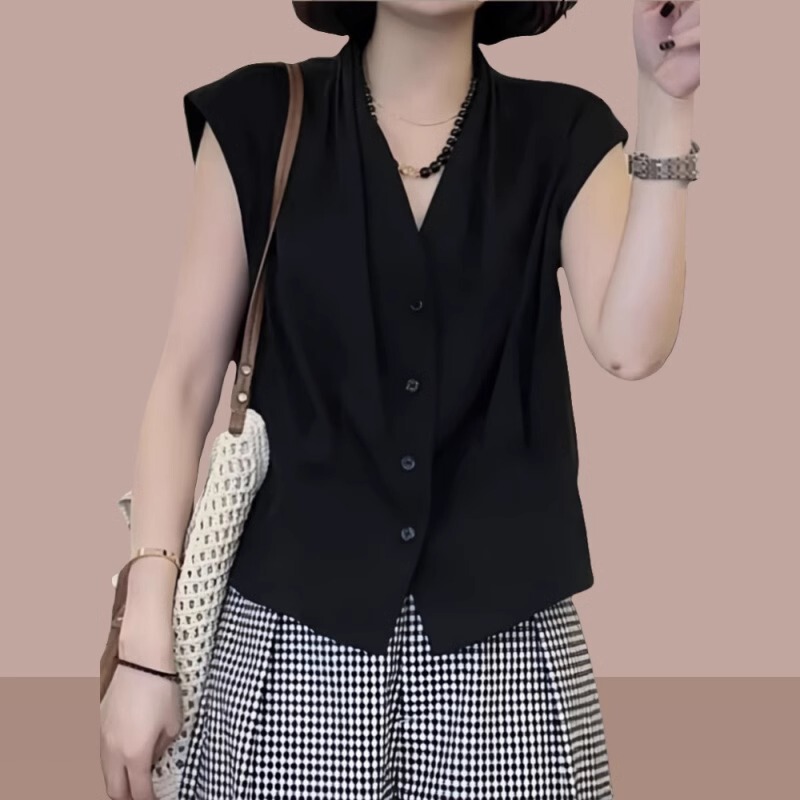 Black Shirt for Women, Summer Women's Clothing, French Niche Chic V-Neck Top, Sleeveless Versatile Single-Breasted Vest Shirt