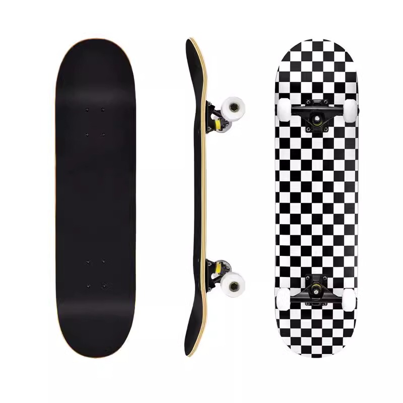 Professional Skateboard for Teenagers and Beginners, Double Kickboard, Sandpaper Anti-Slip, Four-Wheel Skateboard, Can Turn, Suitable for Adults to Ride Around Town