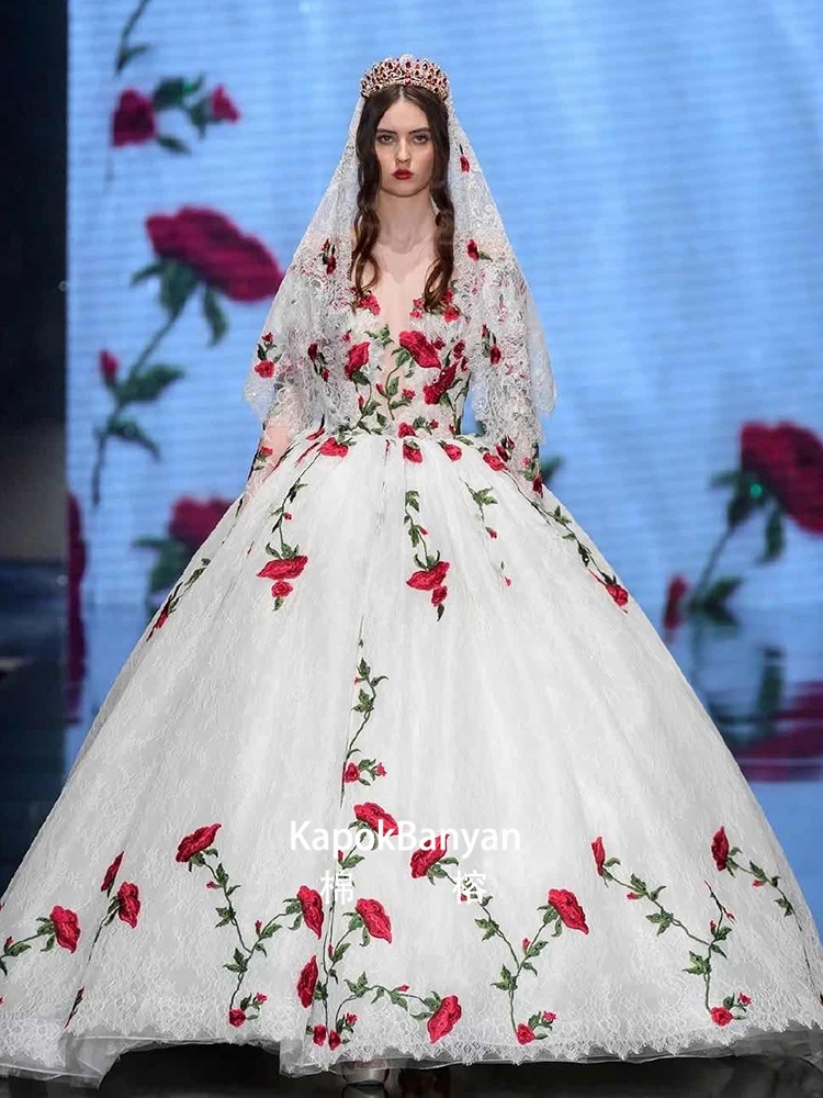 Rose embroidered wedding dress Dili Reba same dress 2024 new fantasy high -end forest, luxurious drag tail Rose embroidered wedding dress Dili Reba same dress 2024 new fantasy high -end forest, luxurious drag tail