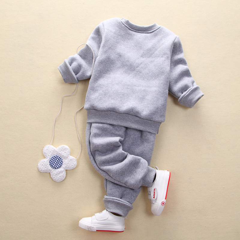 Các mẫu mùa thu và mùa đông của cotton trẻ em nhỏ cộng với áo len dày nhung để giữ ấm cho nam và nữ bình thường hai mùa đông bộ cotton bé trai đẹp