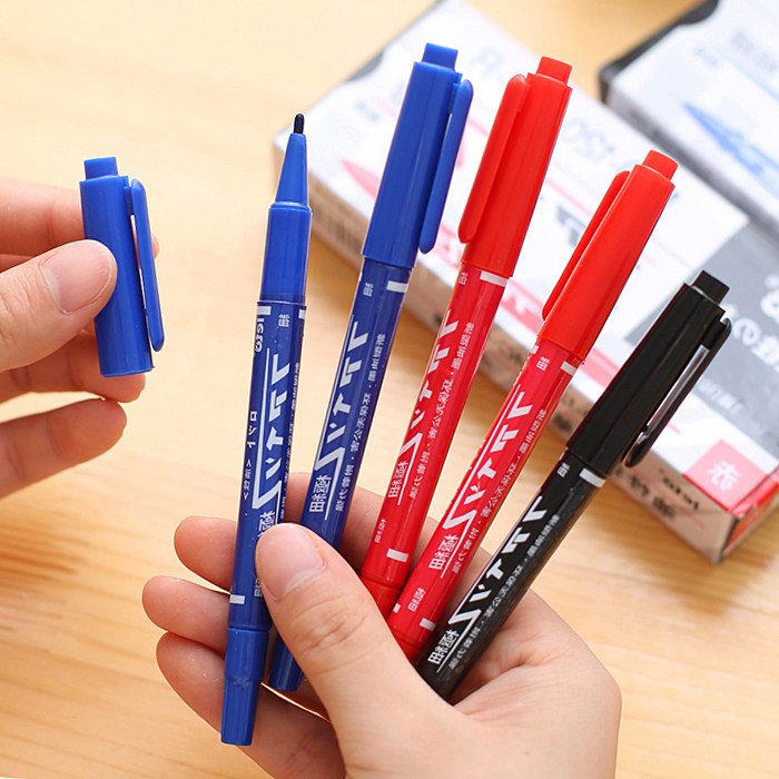 Small double-headed note pen oily black seducting pen fine head sketching pen-red waterproof drawing pen signature pen