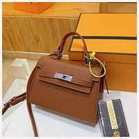 Коричневый