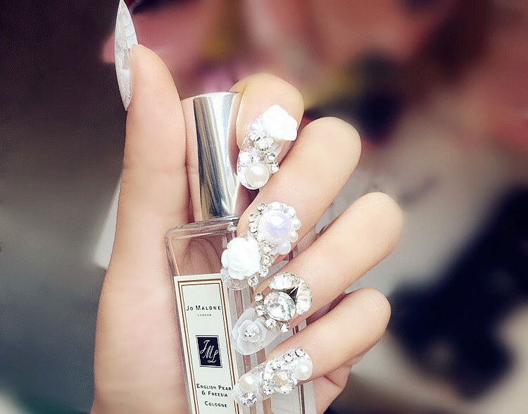 Nail Art Trang sức Công cụ Đồ gốm mềm Hoa hồng Đen Trắng Hoàn thành Cánh hoa Handmade Trang sức 5 cái - Công cụ Nail đồ làm nail