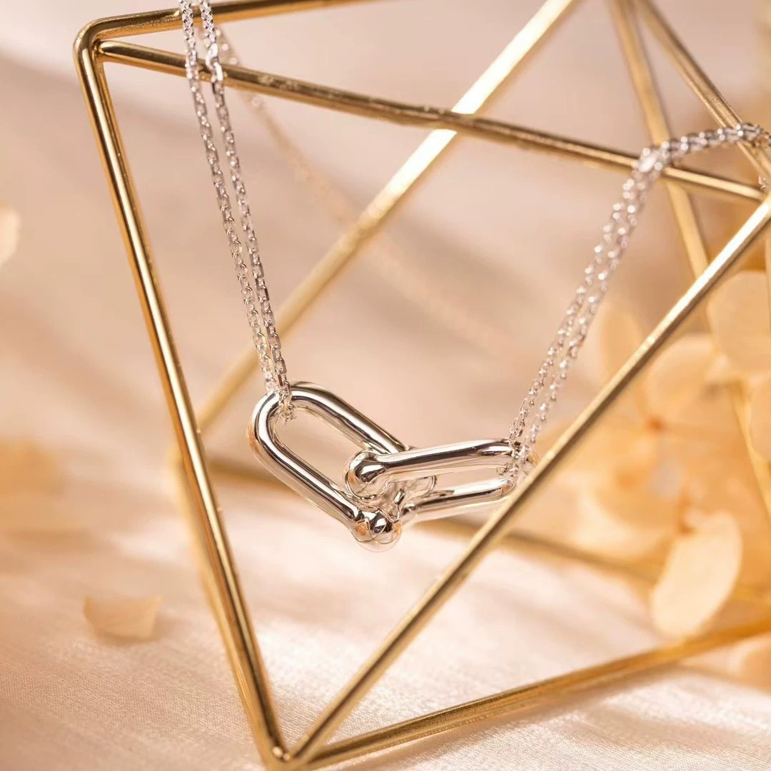 [Weifeng] 高級クラシックファッションオールマッチハードウェア925シルバーダブルホースシューバックルフルダイヤモンドネックレス