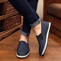 Яркая джинсовая туфли