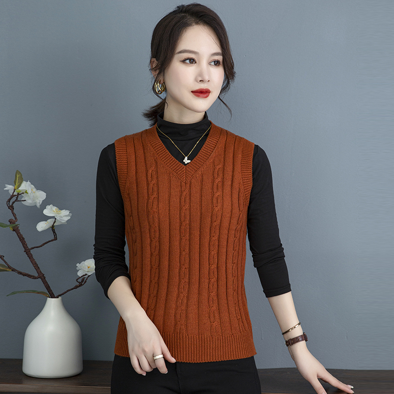 2025 Autumn and Winter Knitted Sweater Vest for Women, Middle-Aged and Elderly, Warm Wool Vest, Short Solid Color Pullover Vest for Mom