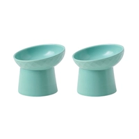 Светло -мочевые зеленые две инсталляции