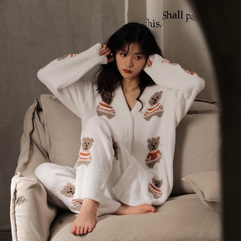 Coral fleece pajamas women's winter cute cartoon flannel thickened plus velvet can be worn outside large size home service two-piece set