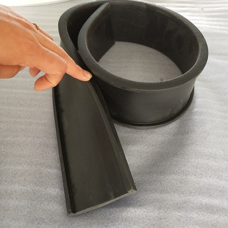 Fuel tank fastening gasket with ring PVC truck shock absorber with leather strip water bucket sprinkler sealant black