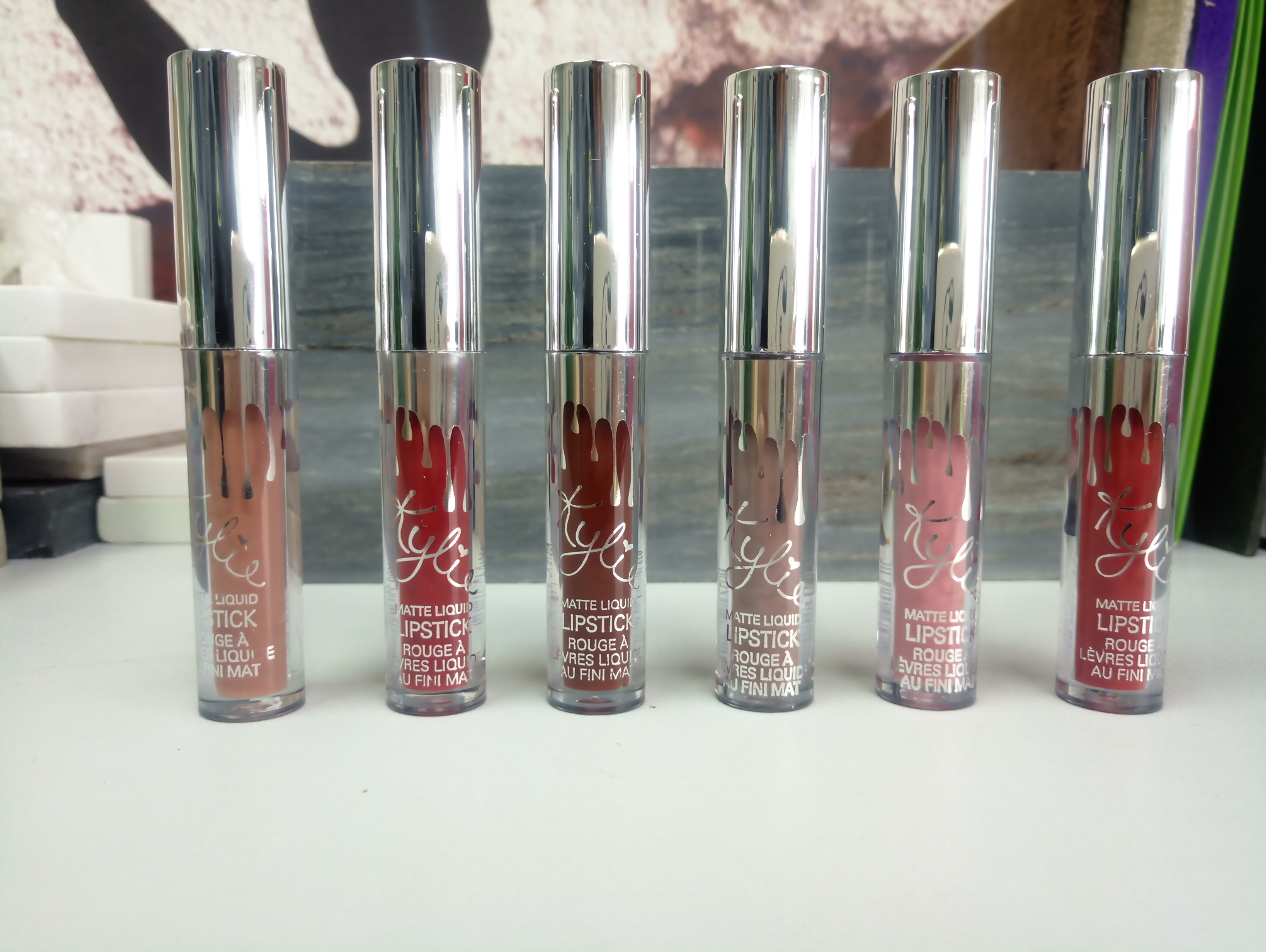 Spot KYLIE Gold 6 Lip Gloss Kelly Gold Birthday Edition Non-stick Cup Lip Glaze Birthday Gift Lip Gloss Gift Box - Son bóng / Liquid Rouge 	son bóng romand màu 13	