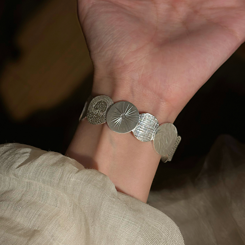 December Original Design Pure Silver 999 Fashionable and Elegant December Large and Small Month Handmade Round Silver Bracelet Ring