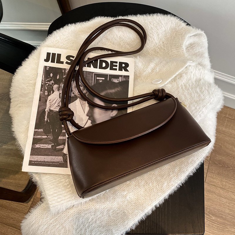 French niche leather vintage design women's bag New Korean version of the versatile one-shoulder cross-body fashion small square bag key bag