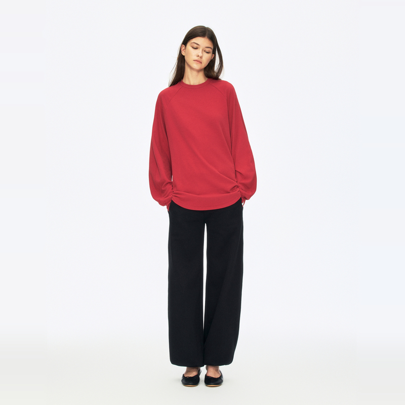 Ra Everyday Fleece-Lined Crew Neck Raglan Long-Sleeve T-Shirt in Snow White/Snow Mist Pink/Maple Red Ra Everyday Fleece-Lined Crew Neck Raglan Long-Sleeve T-Shirt in Snow White/Snow Mist Pink/Maple Red