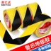 PVC màu đen và màu vàng băng cảnh báo gắn liền với tầng nước mặt kẻ ô băng kháng màu ngựa vằn chép phong tỏa 