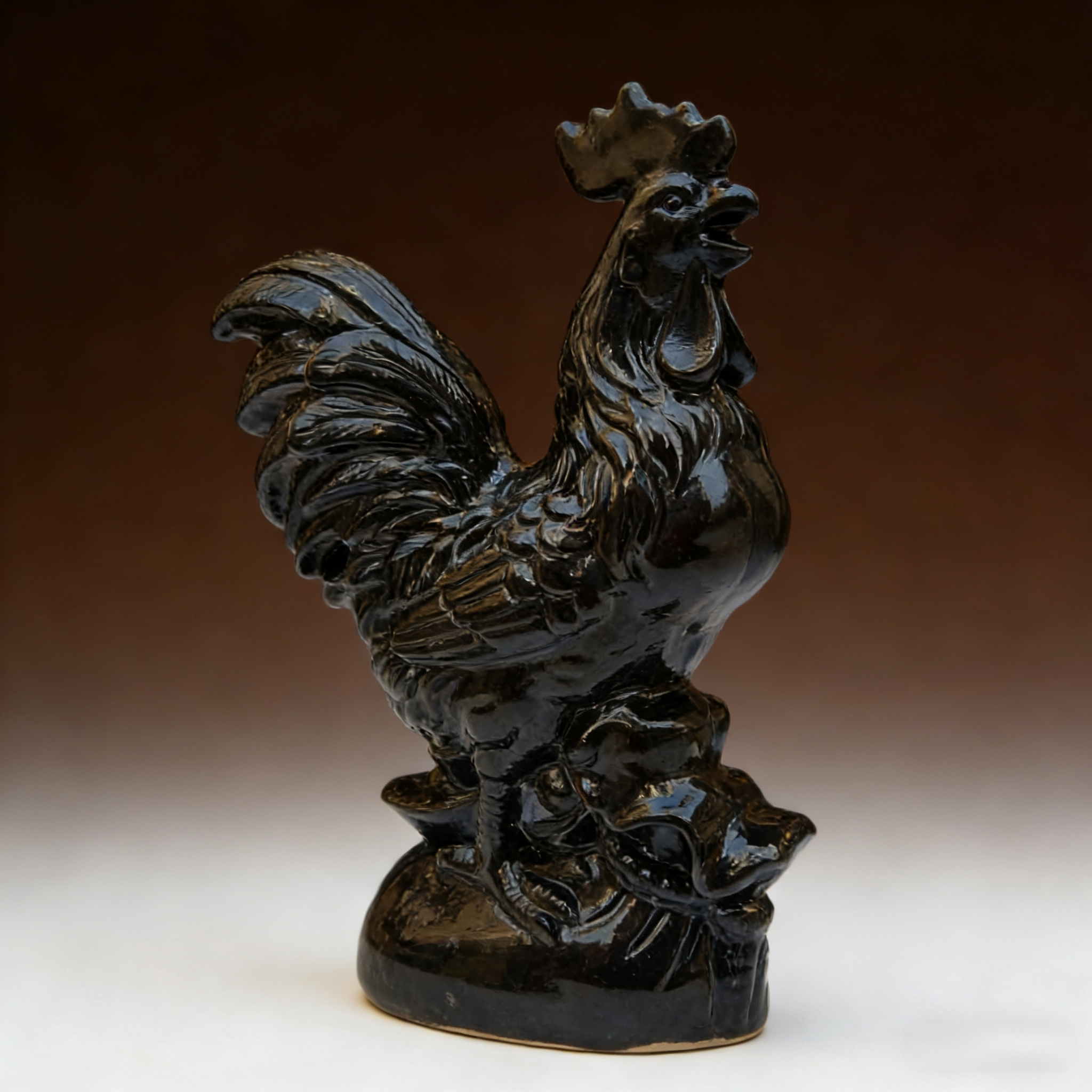 黒曜石の3Dニワトリの置物、中国の干支のニワトリのペンダント、幸運のお守り、リビングルームの工芸品