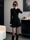 French-Style Hepburn-Inspired Black Knit Dress for Women, Autumn and Winter, Petite Slim-Fit A-Line Dress with a High-End Feel, Base Dress
