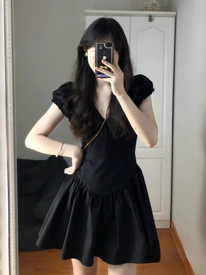 Summer New Style French Pleated Dress with Short Sleeves, Black, High-End, Waist-Cinching, Slimming, Sweet Fairy Princess Dress