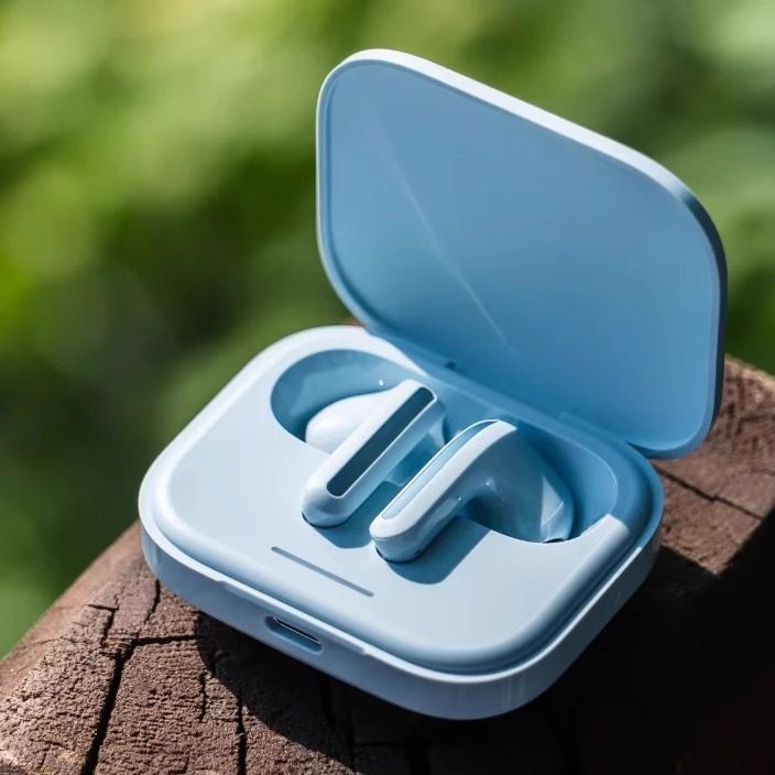 MIUI Redmi Buds 6S Semi-In-Ear Noise-Canceling Bluetooth Headphones Are Comfortable to Wear