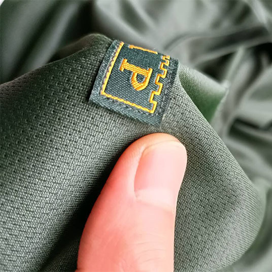 服饰配件正品店的LOGO