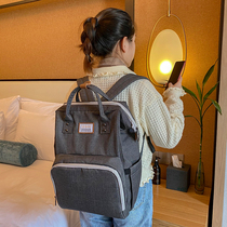 Gergxi new lightweight mommy bag trendy mom Dad fashion shoulder bag large capacity waterproof insulation mother and baby backpack