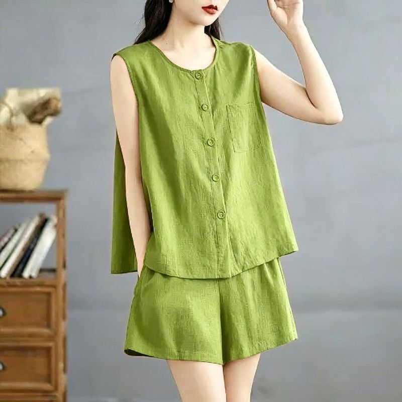 Mom's Sleeveless Vest and Shorts Set for Women, Summer 2026 New Style, Loose Fit, Plus Size, Fashionable and High-End Two-Piece Set Mom's Sleeveless Vest and Shorts Set for Women, Summer 2026 New Style, Loose Fit, Plus Size, Fashionable and High-End Two-Piece Set