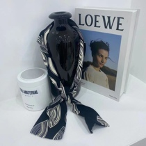 ACE Koreas Ounis new multifunction 100 hitch a small crowddesign silk scarf womans outer tower foreign gas fashion silk scarves