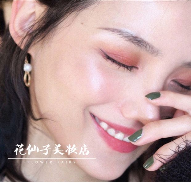 [Với cùng một đoạn] nướng bột có độ bóng cao sửa chữa bóng bột ngọc trai sáng bóng ba chiều bột năng lực cao sửa chữa tấm highlight trang điểm