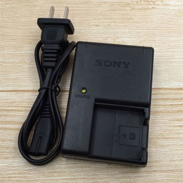 Máy ảnh kỹ thuật số d-w30 w35 w50 w55 w60 w70 30 phụ kiện sạc np-bg1 balo laptop máy ảnh