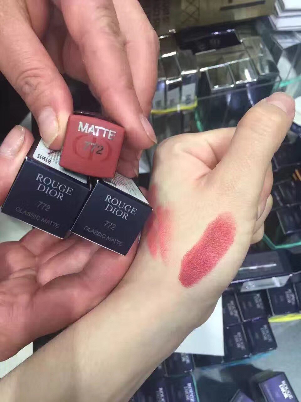 dior matte 772