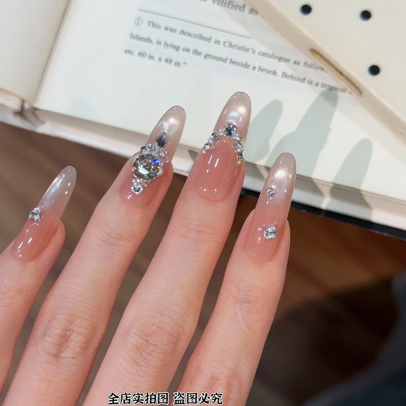 【Baileys Sweet】March Rabbit Sparkling Whitening Nail Art Handmade Wearable Nails with Swarovski Elements 【Baileys Sweet】March Rabbit Sparkling Whitening Nail Art Handmade Wearable Nails with Swarovski Elements