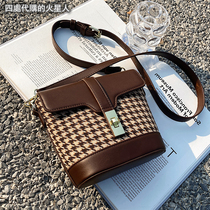 France ZAMP advanced senses package 2021 new tide autumn winter texture 100 lap single shoulder retro diagonal satchel bag woman