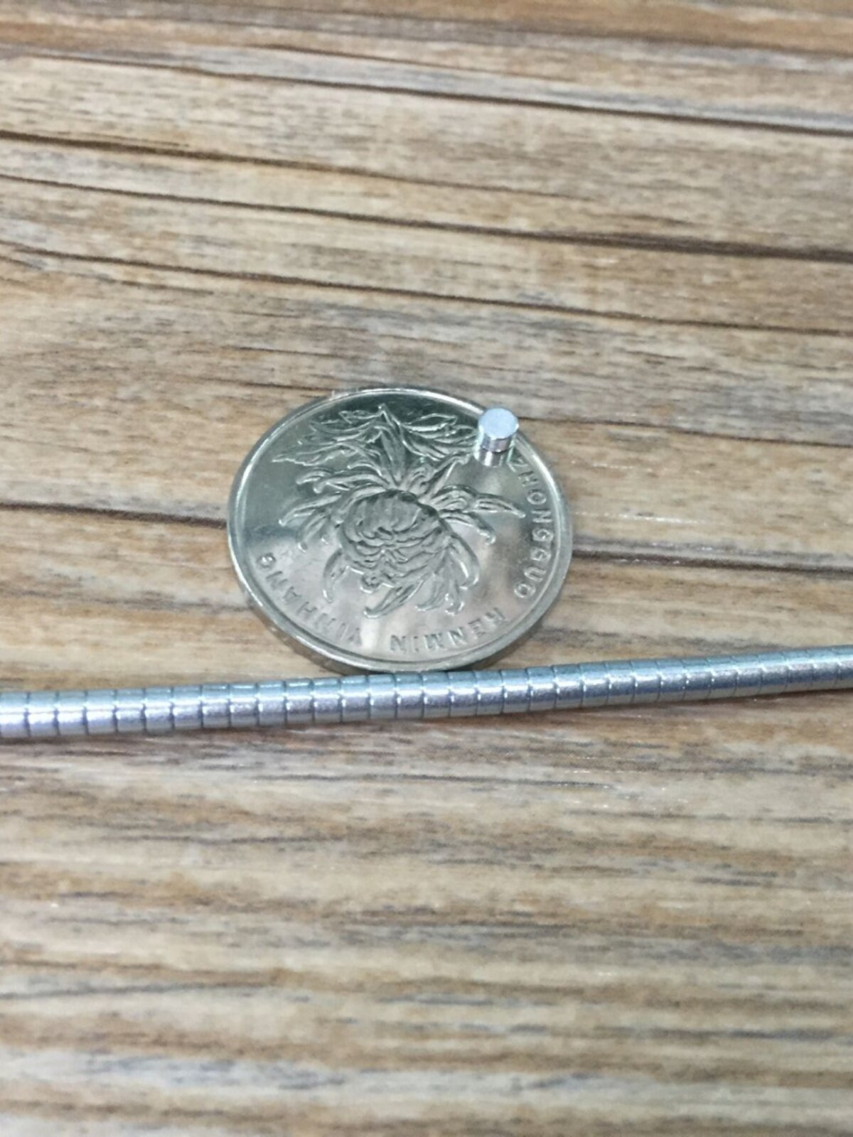 谁说磁铁只能当玩具？3×2mm小钕磁铁，居然能玩出这么多花样！🧲_吸铁石_淘宝数码网